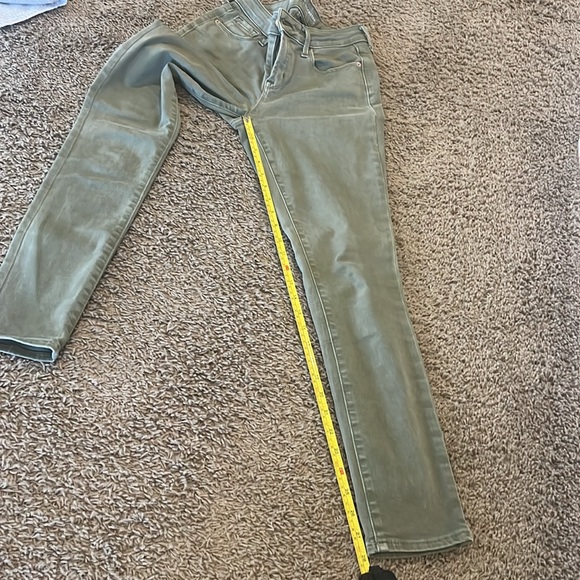 Old navy rockstar mid rise jeans - Picture 4 of 7